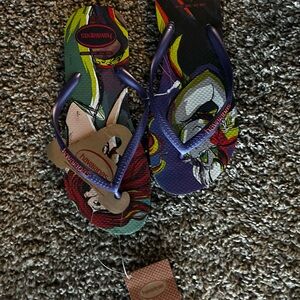 Havaianas Purple Strap Graphic Flip Flops